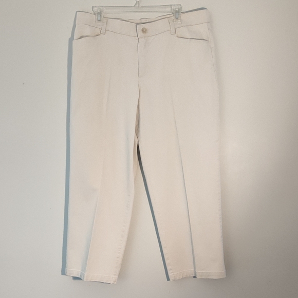 Lee Pants - Lee Khaki Crop Pants Size 16 P Straight Leg Flat Front Casual Office Classic